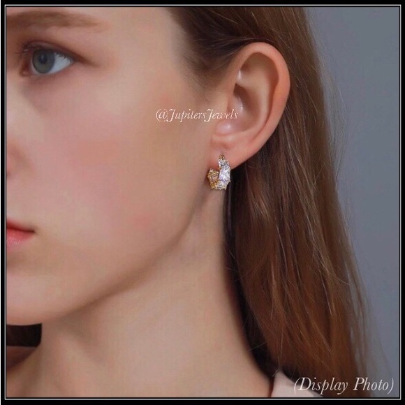 New gold 8g square cut princess prism simulated diamond chunky huggie earrings - Picture 6 of 8